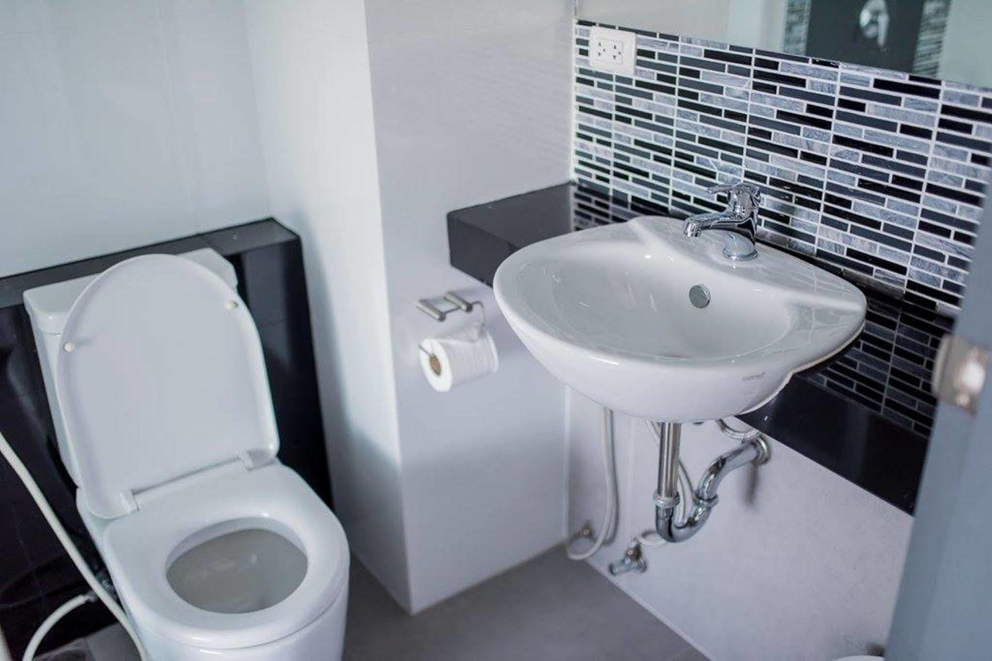 Panitar Haus Otel Çonburi Dış mekan fotoğraf