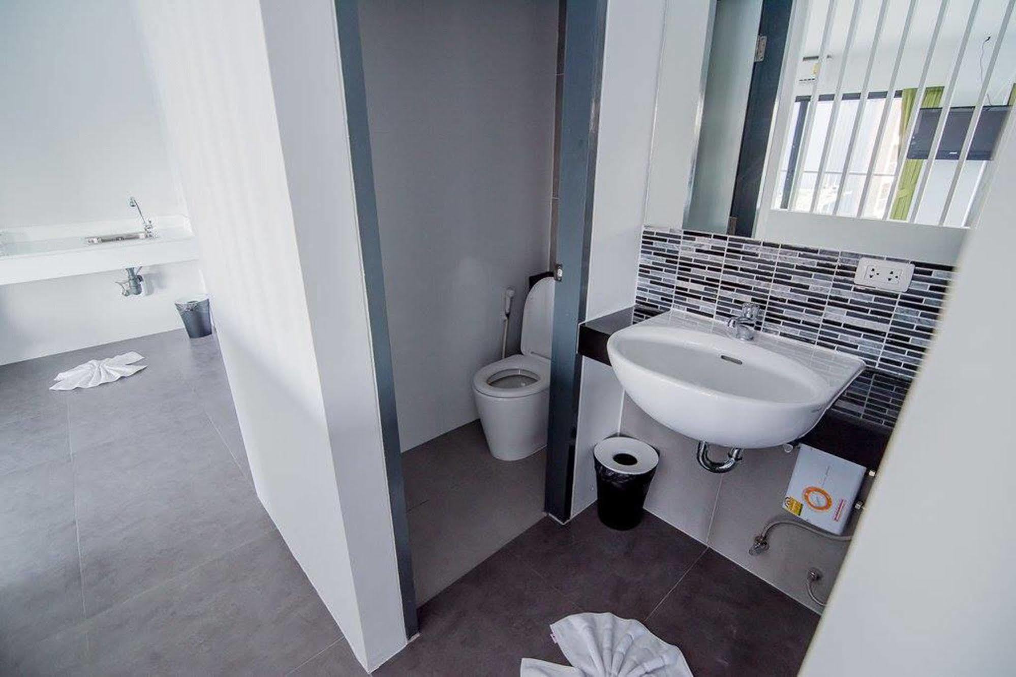 Panitar Haus Otel Çonburi Dış mekan fotoğraf